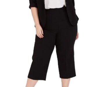 Torrid Size 26 Plus Black Structured Woven Wide Leg Dressy Crop Pant Side Zip